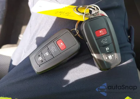 2025 Toyota Rav4 Hybrid Limited from USA, damaged, VIN JTMD6RFV8SJ069443